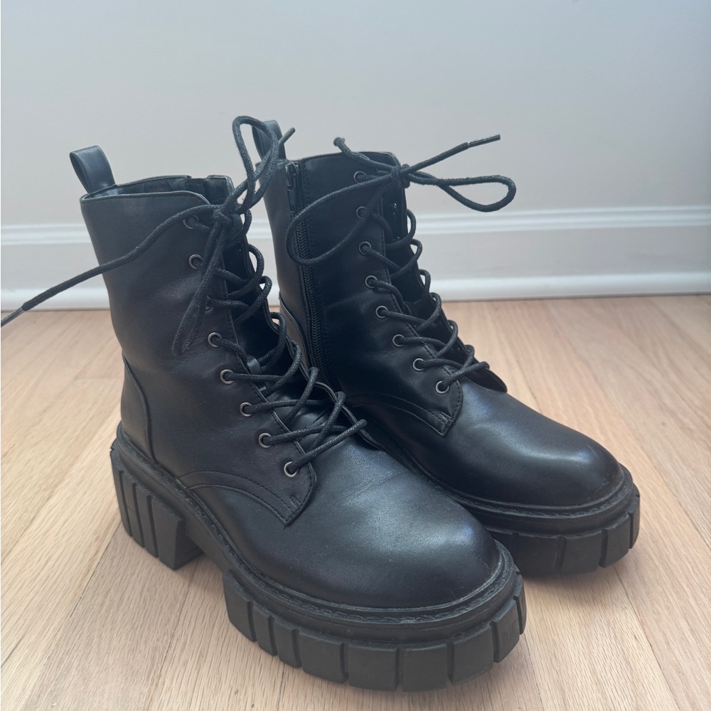 Black Boots
